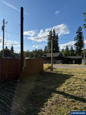 21958 Emma Street Mehama OR 97358