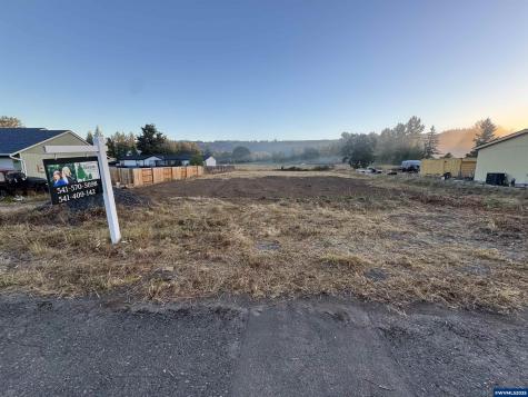 Lot 700 3722 Green River Road Sweet Home OR 97386