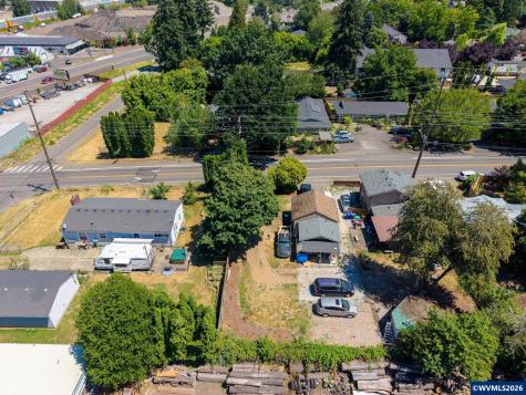 5947 NE 60th Avenue Portland OR 97218