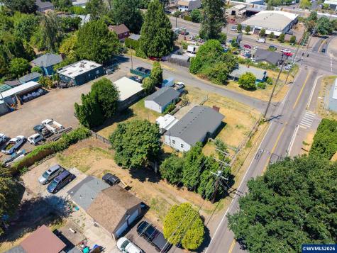 5947 NE 60th Avenue Portland OR 97218