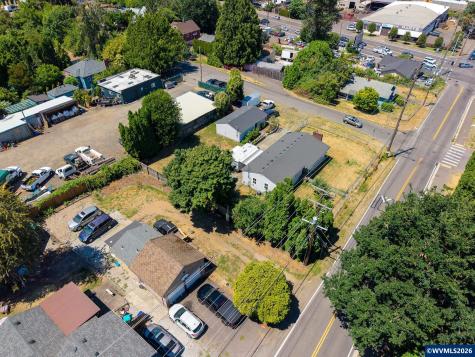 5947 NE 60th Avenue Portland OR 97218