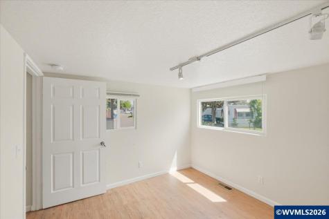 1010 SE Geary Street Albany OR 97322