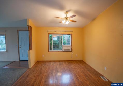 31919 N Lake Creek #32 Drive Tangent OR 97389