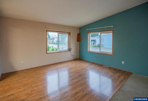 31919 N Lake Creek #32 Drive Tangent OR 97389