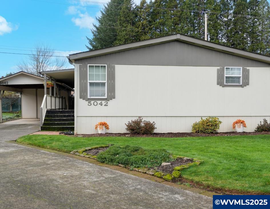 5042 Cumberland #18 Court Salem OR 97306