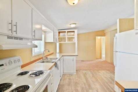 5042 Cumberland #18 Court Salem OR 97306
