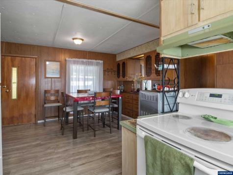 4882 Lancaster #14 Drive NE Salem OR 97305-1742