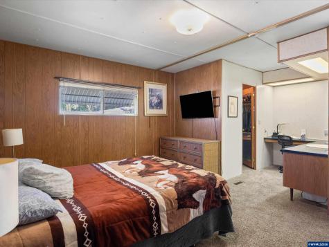 4882 Lancaster #14 Drive NE Salem OR 97305-1742