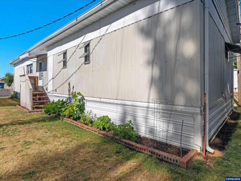 4882 Lancaster #14 Drive NE Salem OR 97305-1742