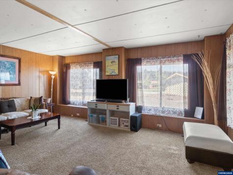 4882 Lancaster #14 Drive NE Salem OR 97305-1742
