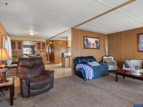 4882 Lancaster #14 Drive NE Salem OR 97305-1742