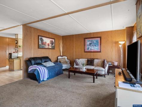 4882 Lancaster #14 Drive NE Salem OR 97305-1742