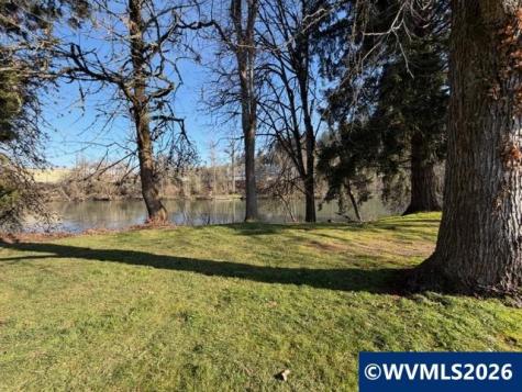 4531 Franklin Bl Eugene OR 97403-2480
