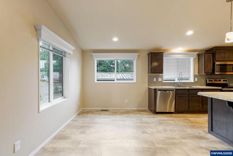 2125 Nocturne Court SE Salem OR 97306