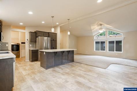 2125 Nocturne Court SE Salem OR 97306