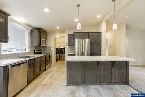 2125 Nocturne Court SE Salem OR 97306