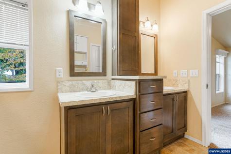 2125 Nocturne Court SE Salem OR 97306