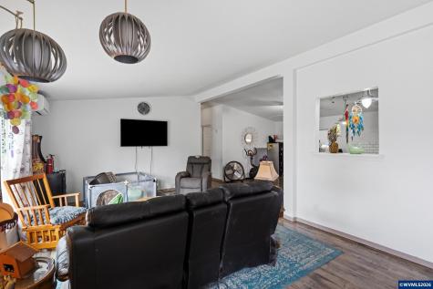 1699 N Terry Street Eugene OR 97402