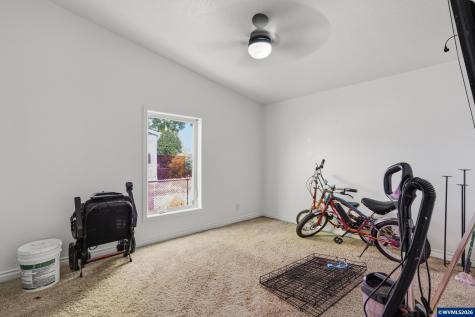 1699 N Terry Street Eugene OR 97402