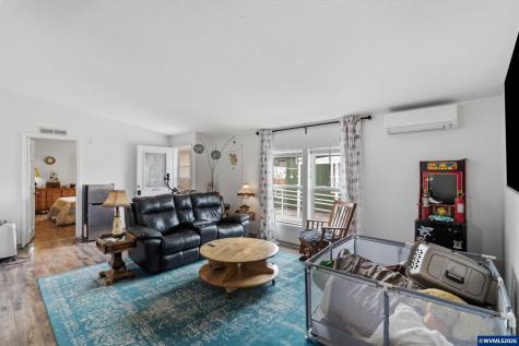 1699 N Terry Street Eugene OR 97402