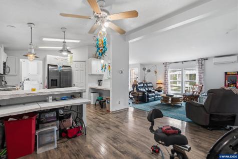 1699 N Terry Street Eugene OR 97402