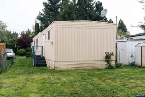 148 Clearwater Avenue NE Salem OR 97301