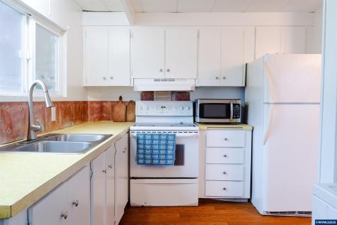148 Clearwater Avenue NE Salem OR 97301