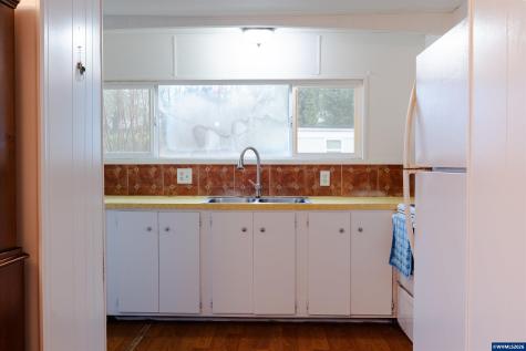 148 Clearwater Avenue NE Salem OR 97301