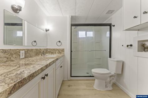 570 N 10th Avenue Cornelius OR 97113