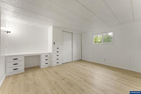 570 N 10th Avenue Cornelius OR 97113