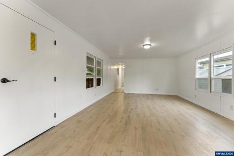 570 N 10th Avenue Cornelius OR 97113