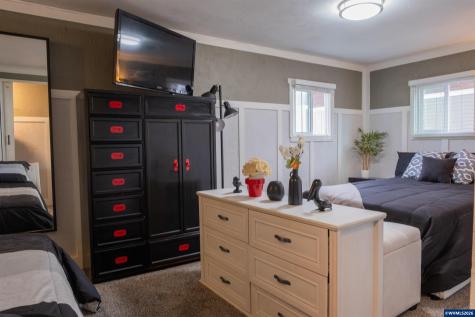 4348 Essex Street SE Salem OR 97317