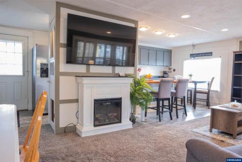 4348 Essex Street SE Salem OR 97317