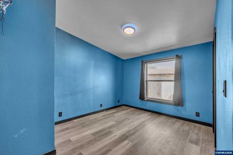 733 Fescue Avenue Woodburn OR 97071