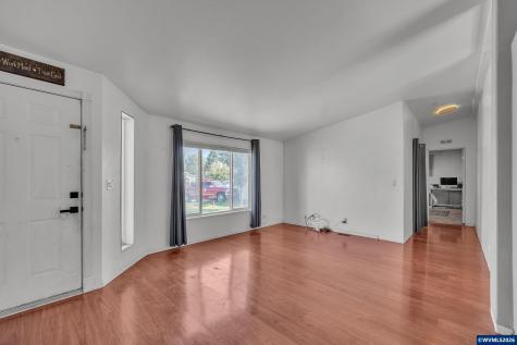 733 Fescue Avenue Woodburn OR 97071