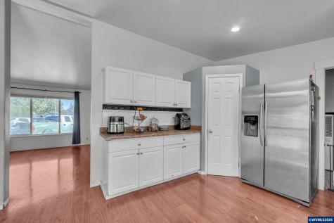733 Fescue Avenue Woodburn OR 97071