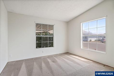 5422 Portland Road NE Salem OR 97305