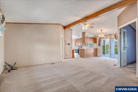 5422 Portland Road NE Salem OR 97305