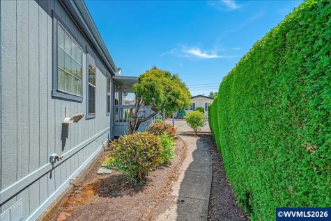 5422 Portland Road NE Salem OR 97305