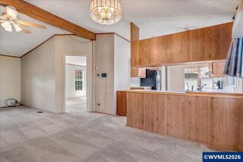 5422 Portland Road NE Salem OR 97305
