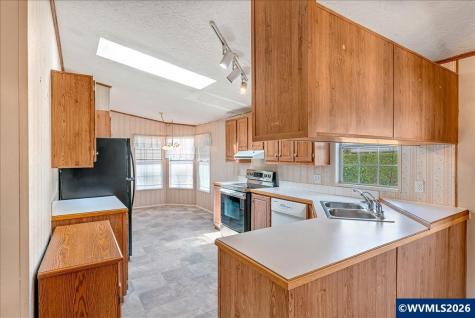 5422 Portland Road NE Salem OR 97305