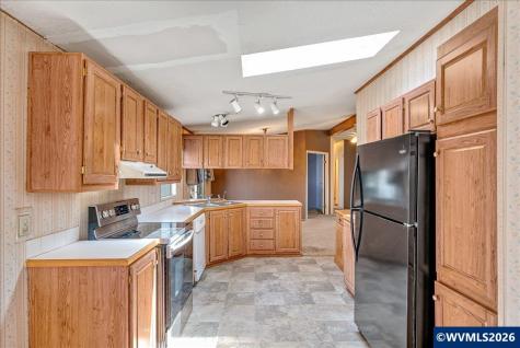 5422 Portland Road NE Salem OR 97305