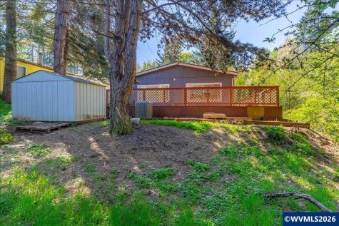 2025 Navaho Court SE Salem OR 97306