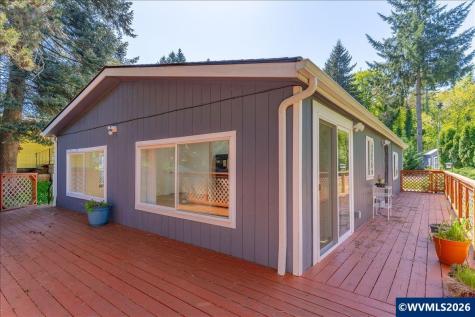 2025 Navaho Court SE Salem OR 97306