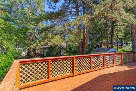 2025 Navaho Court SE Salem OR 97306