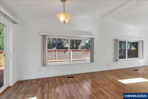 2025 Navaho Court SE Salem OR 97306