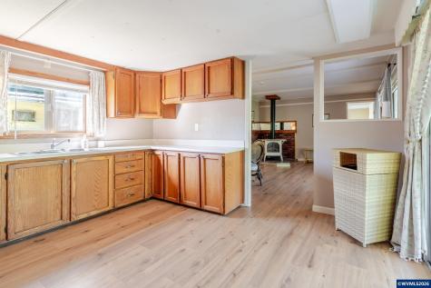 500 Loucks (#12) Way Brownsville OR 97327