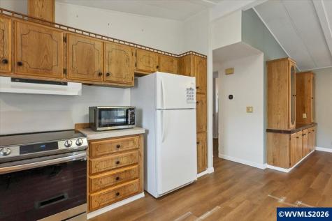 5510 Windsor Island #23 Road N Keizer OR 97303