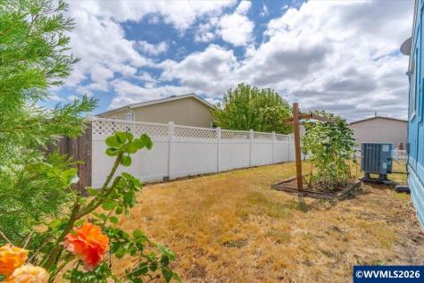 5510 Windsor Island #23 Road N Keizer OR 97303