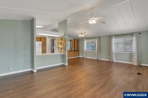 5510 Windsor Island #23 Road N Keizer OR 97303